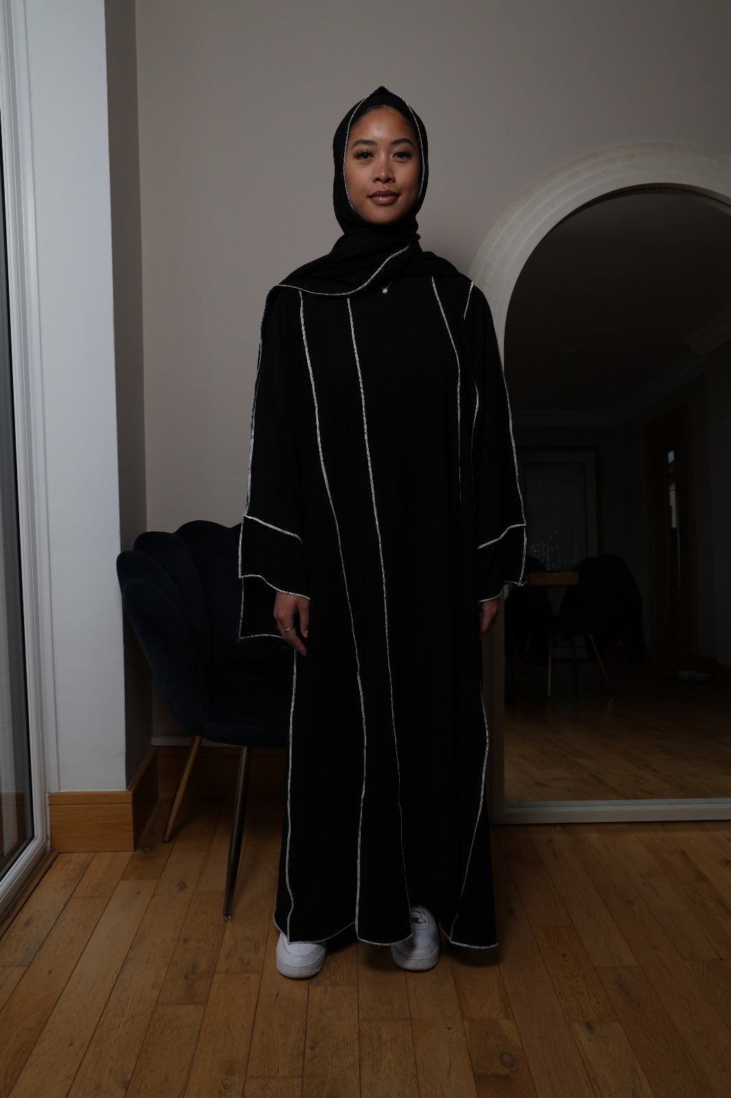 Leila open three piece abaya